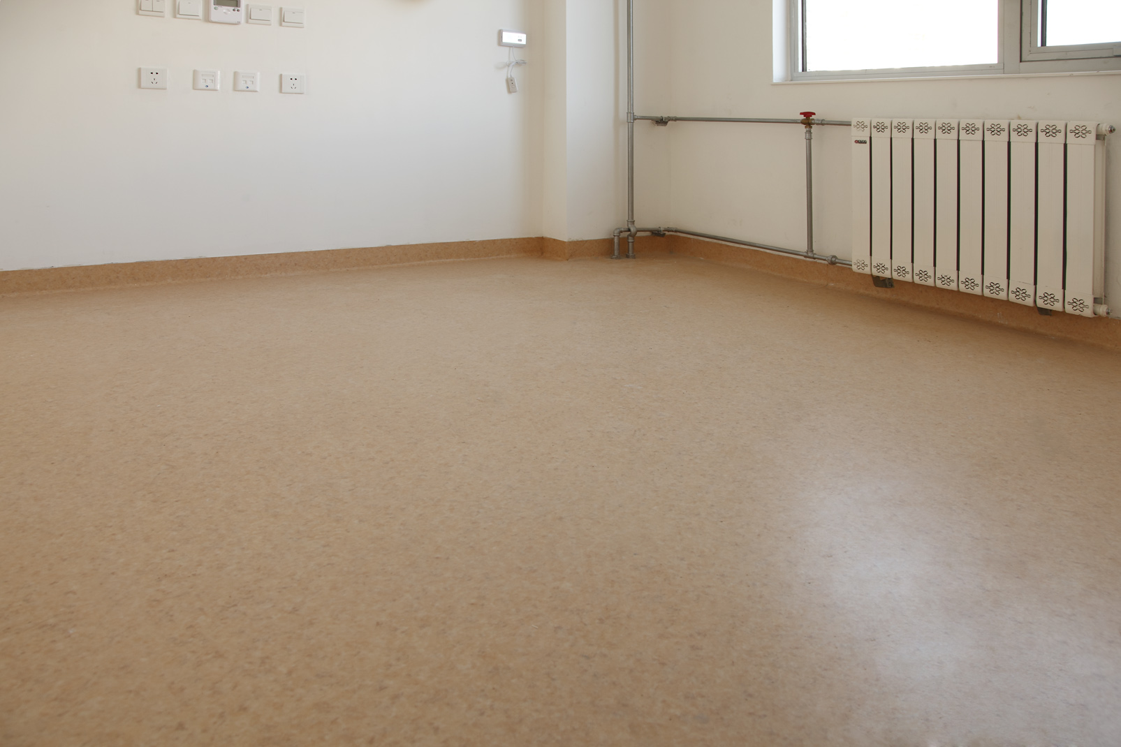 正值開學季，說一說學校PVC地板的一些特點【騰方PVC地板】